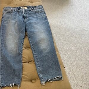 Kut from the Kloth Cropped Jeans in Washed Denim
